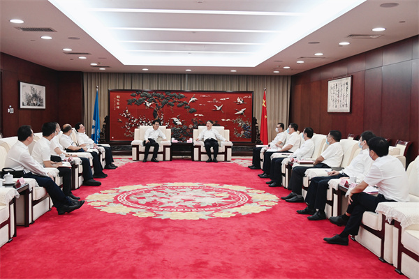 溫樞剛會(huì)見張傳慧、姚煥