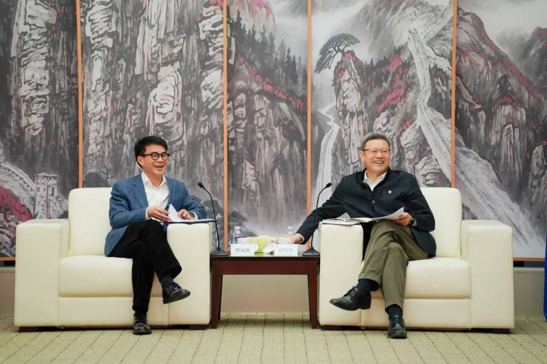 國家電投黨組書記、董事長錢智民會見申能集團黨委書記、董事長黃迪南