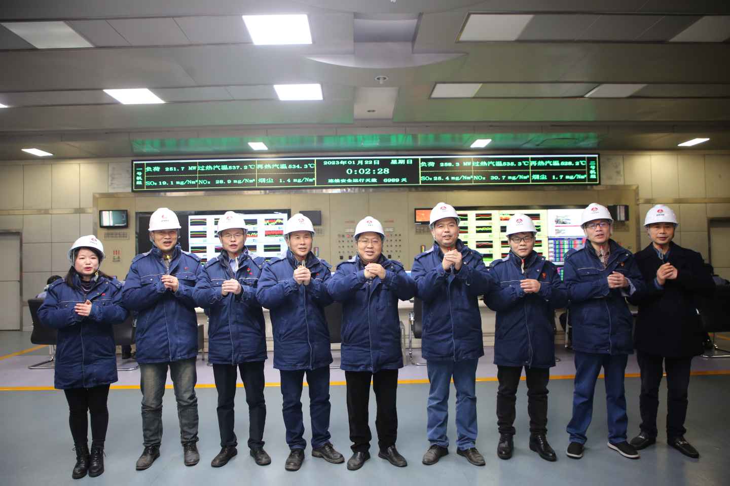 陜煤石電除夕慰問(wèn)送溫暖，崗位堅(jiān)守幸?！巴谩保╰oo）