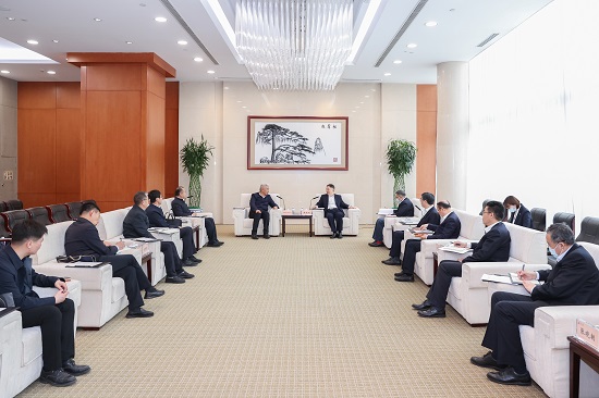 華能集團(tuán)黨組書記溫樞剛會(huì)見青海省委常委、海東市委書記烏拉孜別克·熱蘇力汗