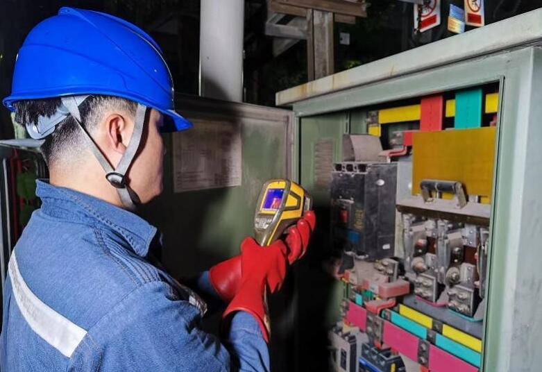 深圳供電局消除67條線路、237臺(tái)配變重滿載風(fēng)險(xiǎn)