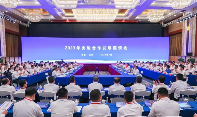 江毅拜會(huì)甘肅省委副書記、省長(zhǎng)任振鶴 出席蘭洽會(huì)并作交流發(fā)言
