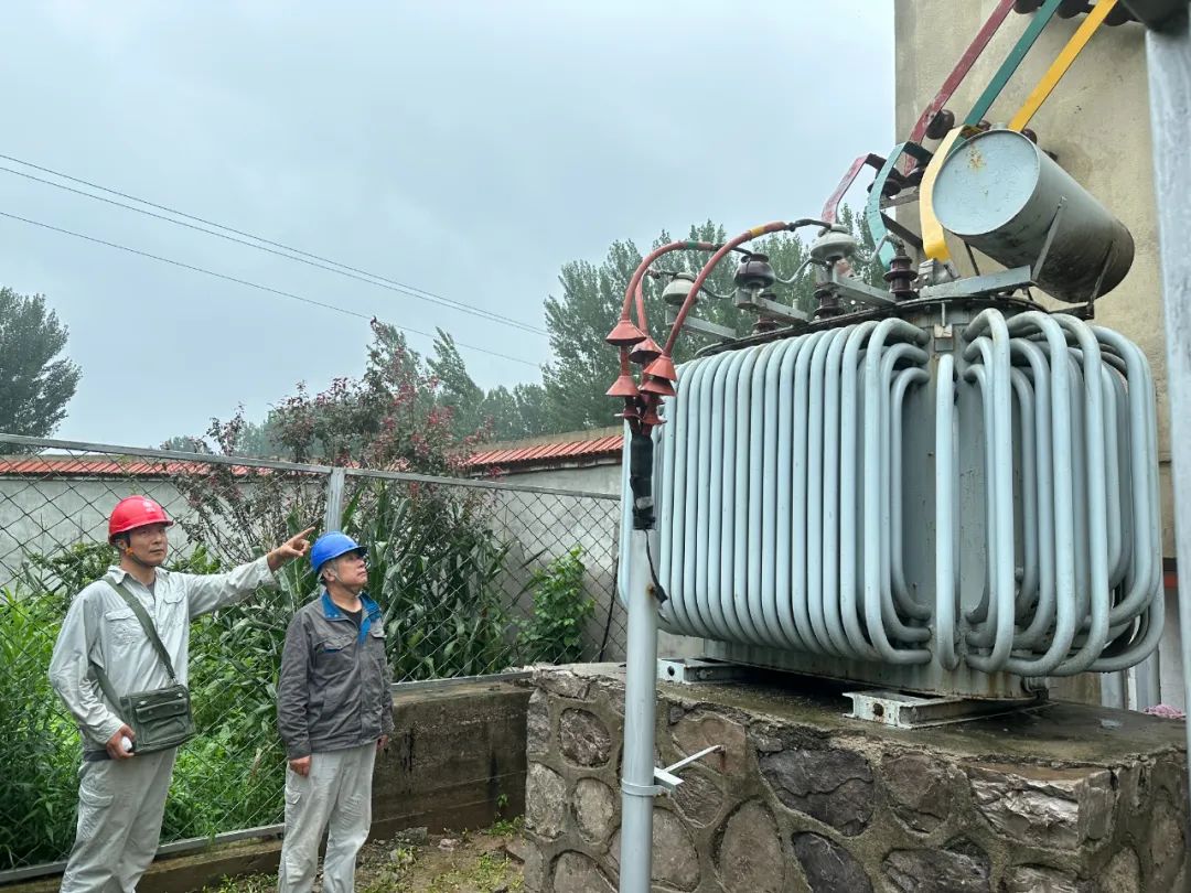 國網(wǎng)玉田縣供電公司：迎戰(zhàn)“杜蘇芮”，筑牢供電保障“堤壩”