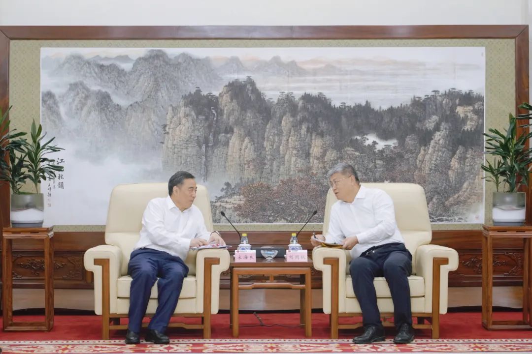 中國能建黨委書記、董事長宋海良與國家能源集團(tuán)黨組書記、董事長劉國躍會談
