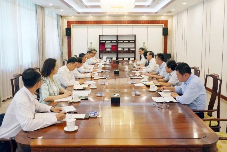 中國能建黨委書記、董事長宋海良與中國貿(mào)促會會長任鴻斌會談