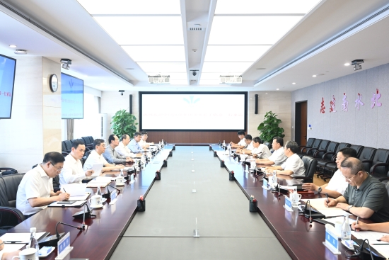 中國電建黨委書記、董事長丁焰章與中國南水北調(diào)集團(tuán)黨組書記、董事長蔣旭光會(huì)談