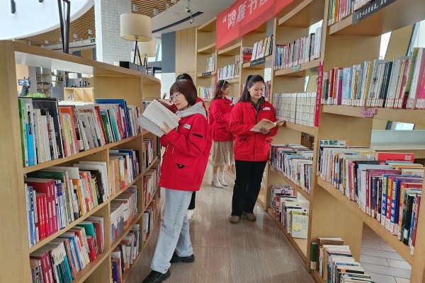 烏海供電公司聯(lián)合黨支部：開展“中華民族一家親，同心共筑中國夢”全民閱讀活動