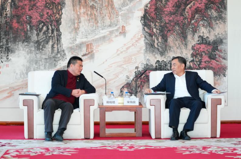 宋海良與“三新”聯(lián)盟成員遠東控股集團創(chuàng)始人、董事局主席蔣錫培會談