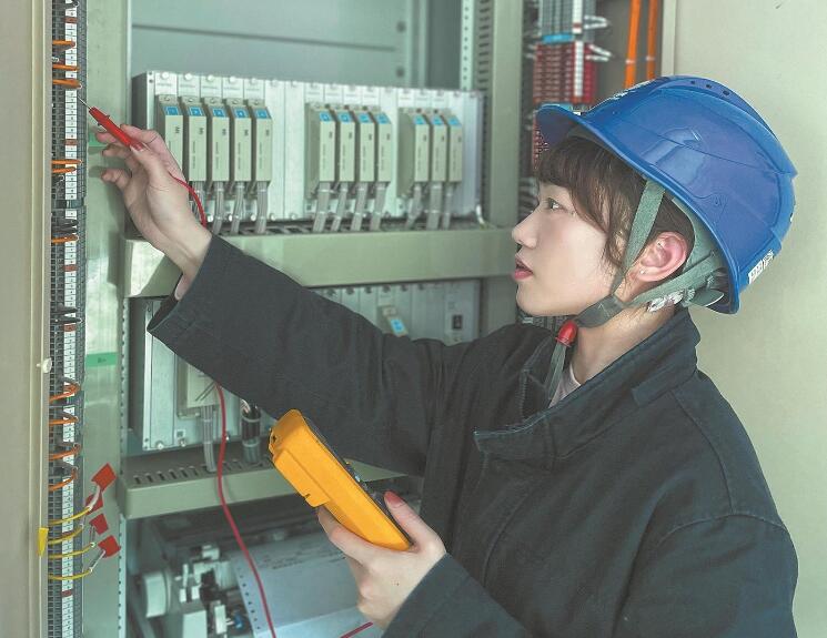 卓穎：干一行專一行，讓運維“跑”在故障前