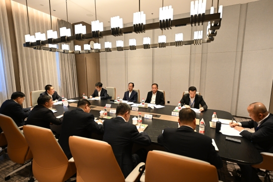 丁焰章與近期新任職子企業(yè)黨委書記、董事長進(jìn)行集體談話