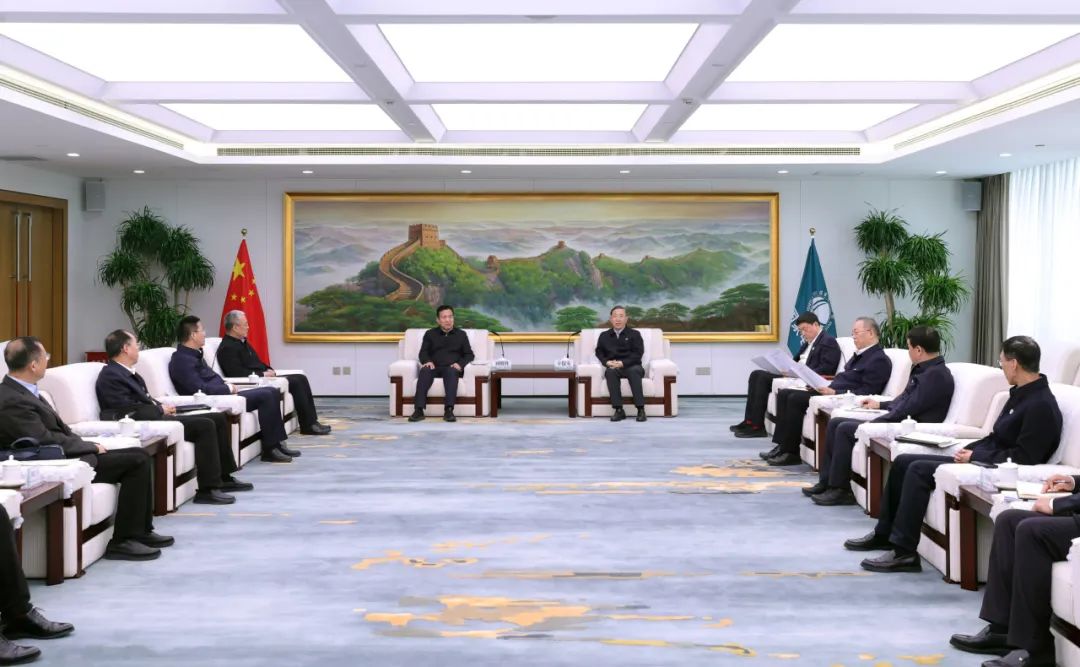 國(guó)家電網(wǎng)辛保安、張智剛與國(guó)家電投劉明勝、栗寶卿會(huì)談