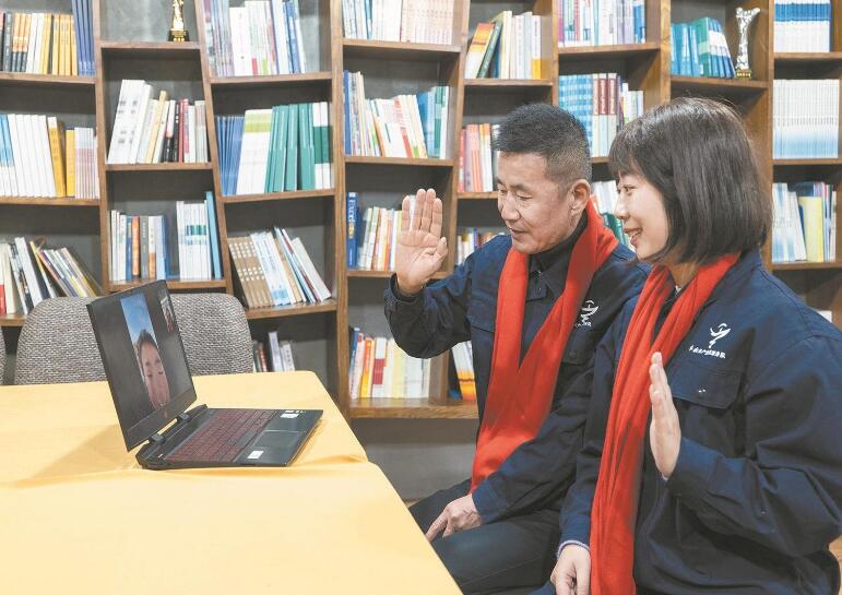 紅船精神代代傳 優(yōu)化服務(wù)促發(fā)展——記“國網(wǎng)楷?！眹译娋W(wǎng)浙江電力(嘉興)紅船共產(chǎn)黨員服務(wù)隊(duì)