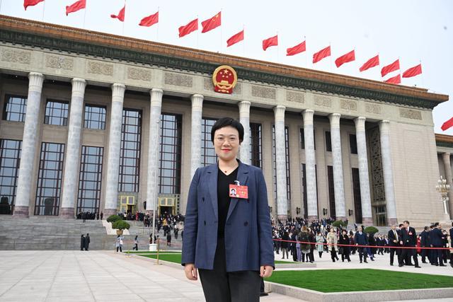 全國人大代表、上汽集團(tuán)零束科技黨委副書記劉懿艷：建議加大中國智能電動汽車技術(shù)出海專利保護(hù)力度