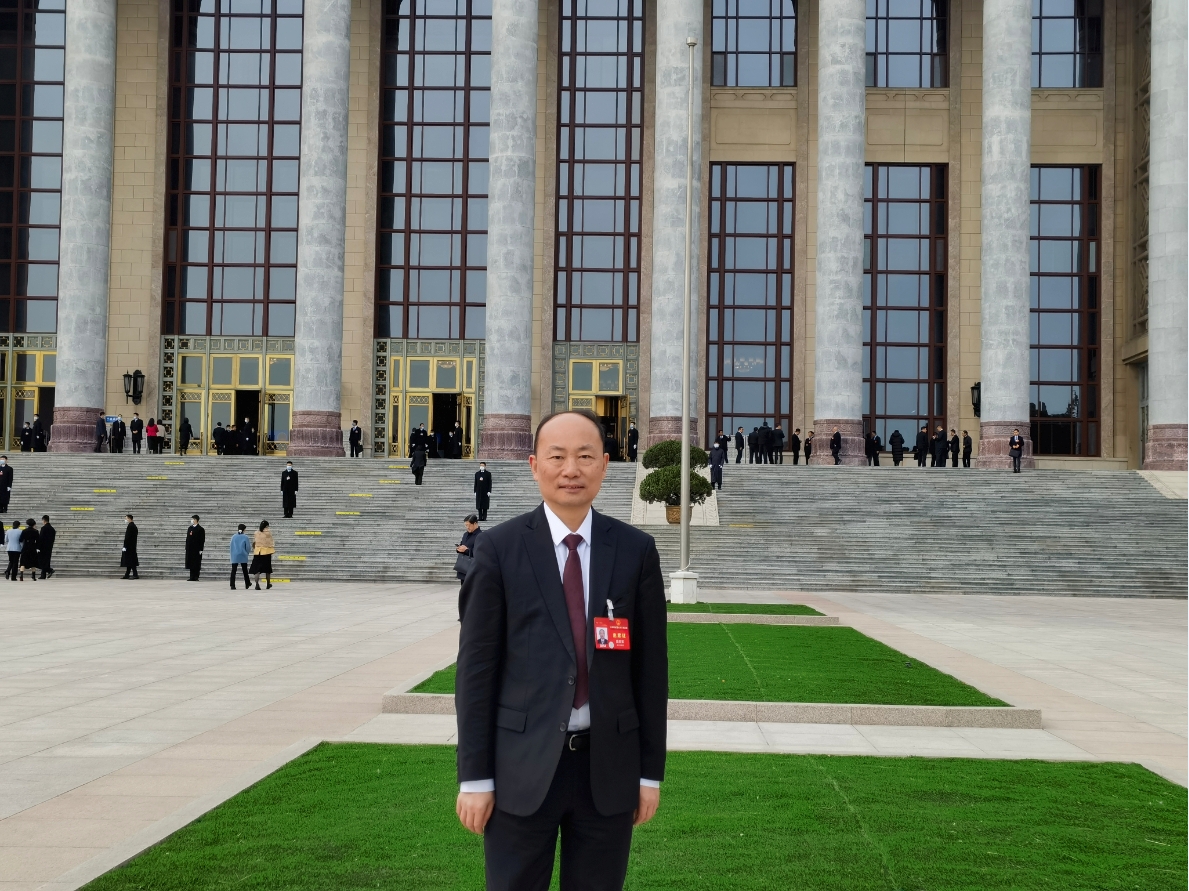 【兩會好聲音】全國人大代表，中石化鎮(zhèn)海煉化董事長、黨委書記莫鼎革：踐行“雙碳”戰(zhàn)略，發(fā)展可持續(xù)航空燃料