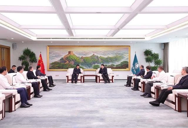 國家電網(wǎng)董事長、黨組書記張智剛董事長與三峽集團(tuán)董事長劉偉平、總經(jīng)理韓君會談