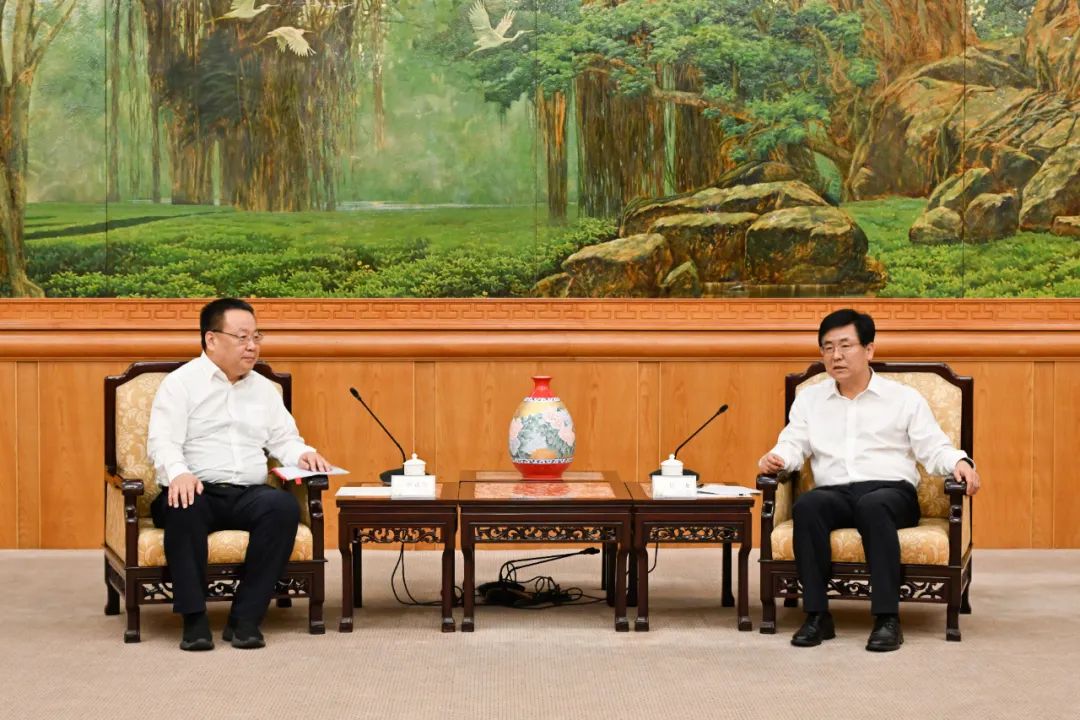 中核集團總經(jīng)理、黨組副書記申彥鋒拜會福建省委副書記、省長趙龍