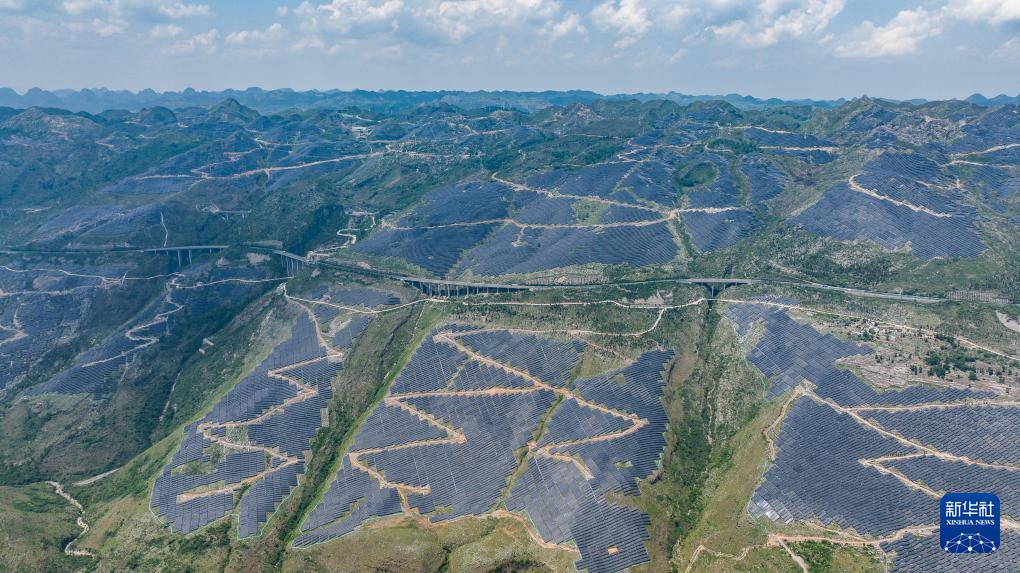貴州關嶺盤江百萬千瓦級光伏基地項目一期實現(xiàn)全容量并網發(fā)電