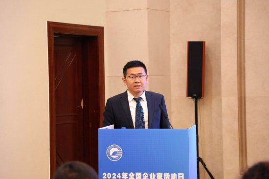 2023年中國(guó)新能源汽車銷量達(dá)950萬輛，在新能源汽車領(lǐng)域全球領(lǐng)先