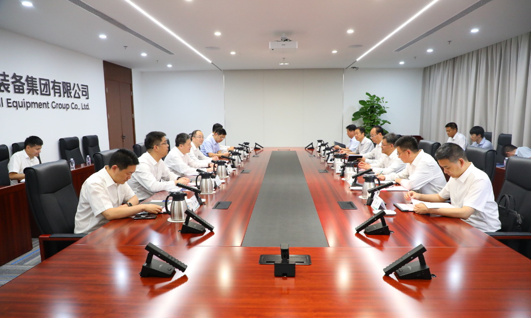 中國電氣裝備黨委副書記、總經理周群會見西安市市長葉牛平