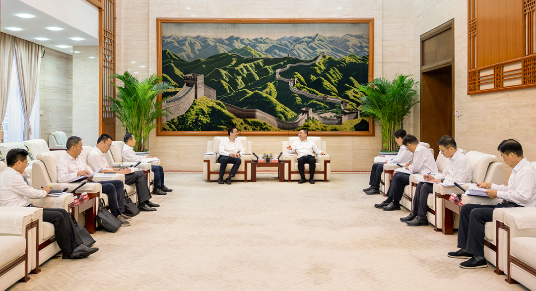 大唐集團(tuán)有限公司黨組書記、董事長(zhǎng)鄒磊與宜賓市委書記方存好會(huì)談