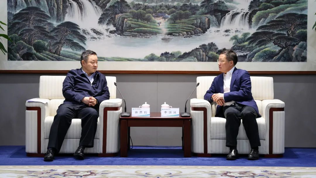 中國(guó)電氣裝備黨委書記、董事長(zhǎng)李洪鳳會(huì)見中國(guó)