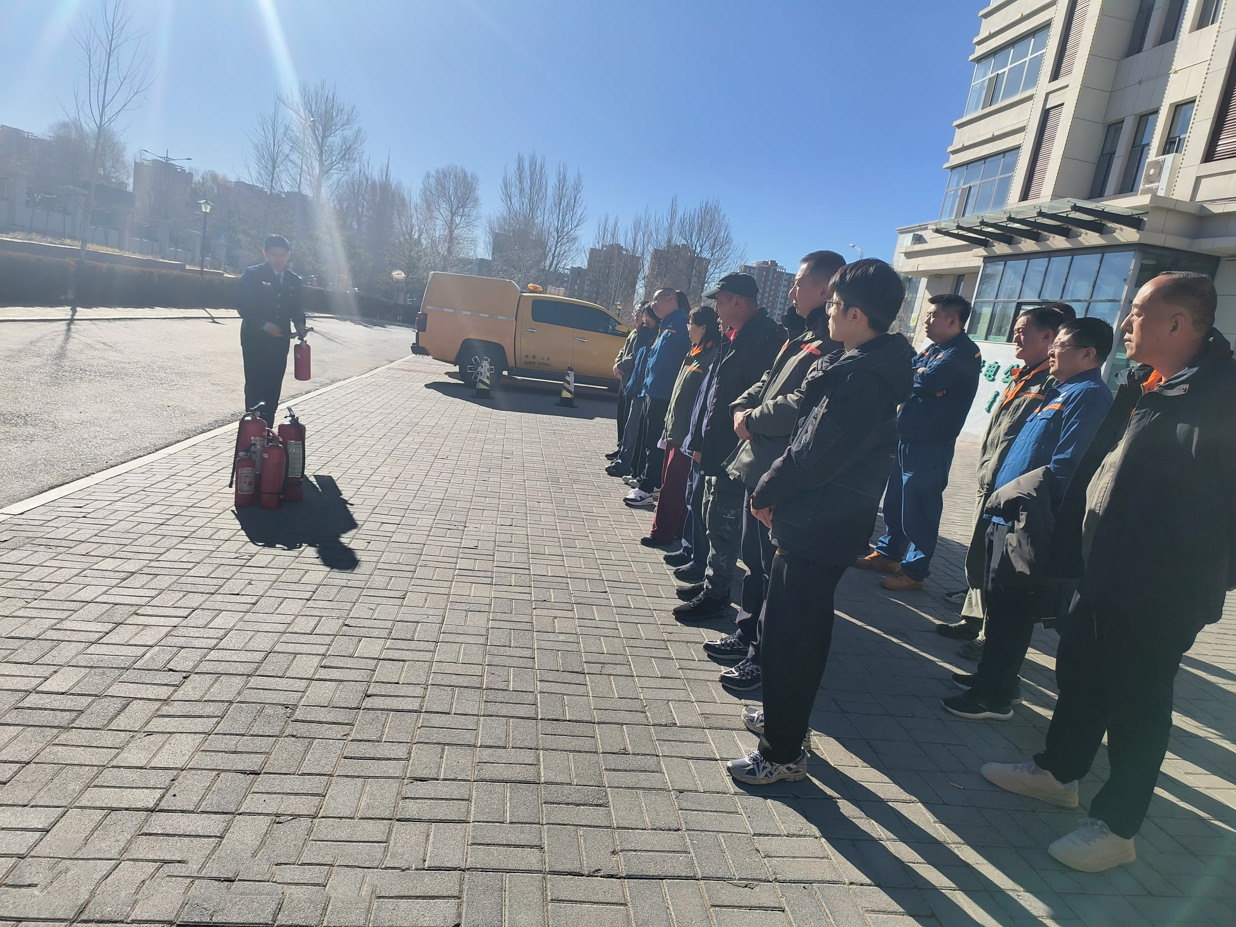 康巴什供電公司開展消防演練，筑牢安全防火墻