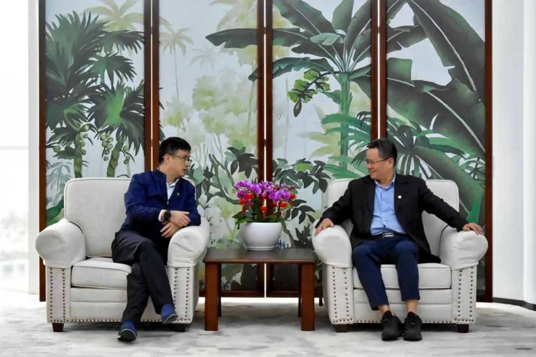 國電投海南公司黨委副書記、總經(jīng)理劉波濤拜訪大唐海南公司黨委書記、董事長王俊啟