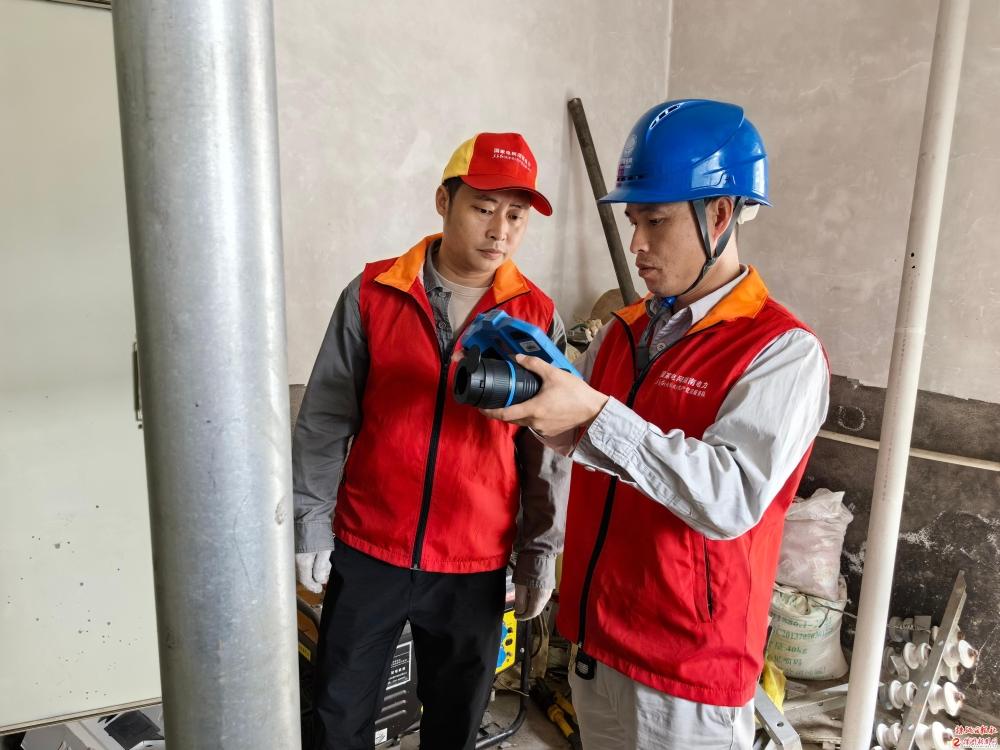 國網(wǎng)醴陵市供電公司“滿格電”助力企業(yè)復(fù)工復(fù)