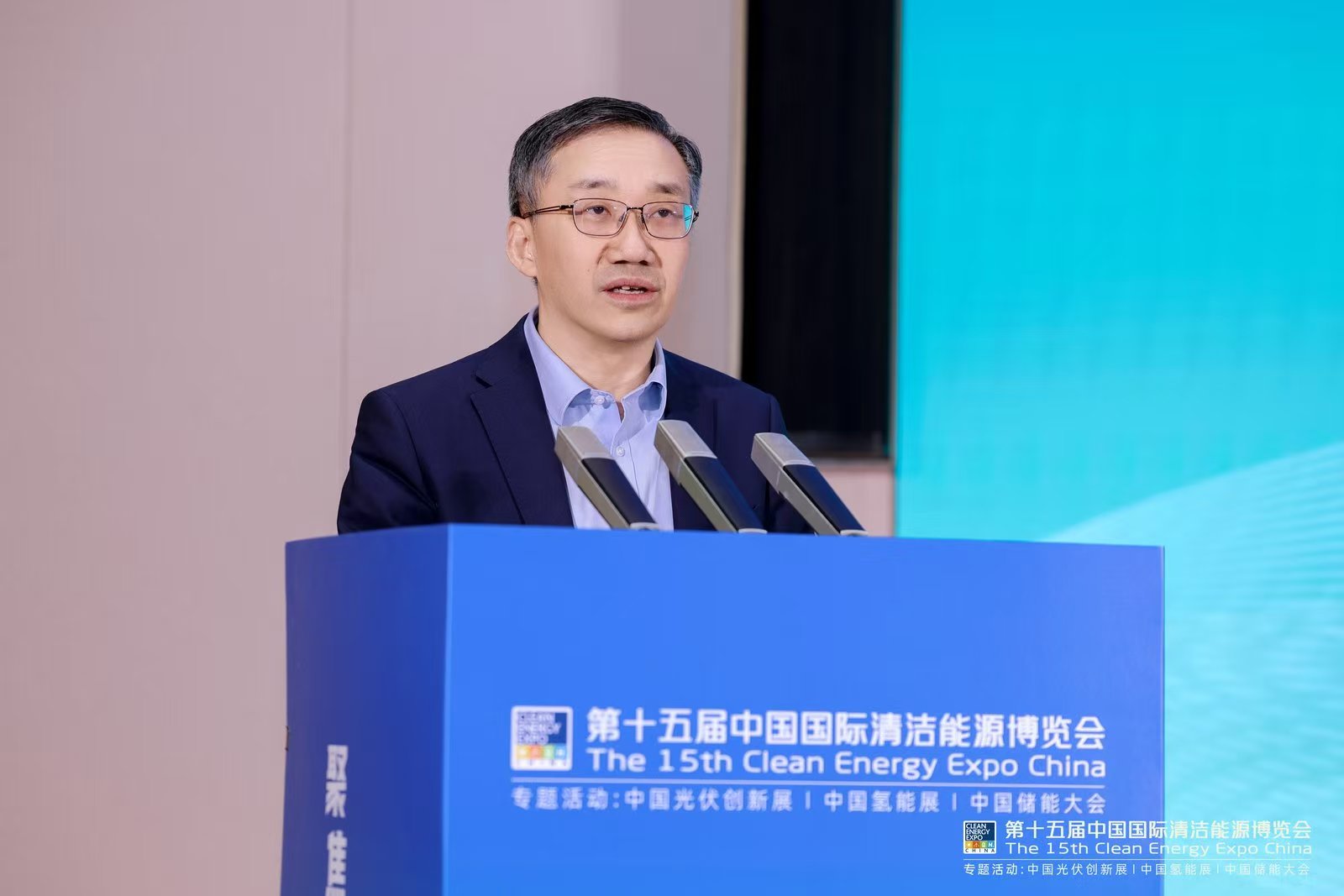 中電聯(lián)副秘書長劉永東：我國清潔能源發(fā)展迅猛，新型電力系統(tǒng)正加速構(gòu)建